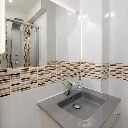 2 Centre De Congres Apartman